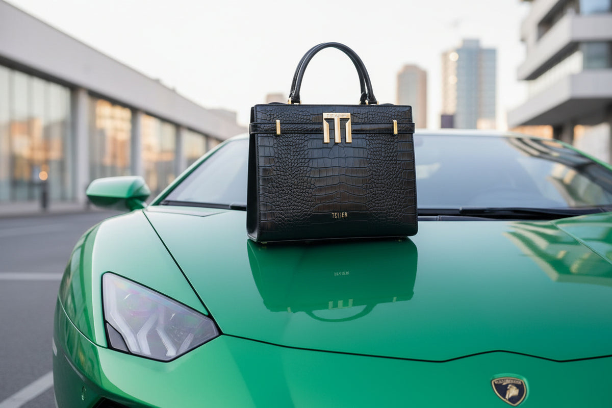 Ladies hand bag
